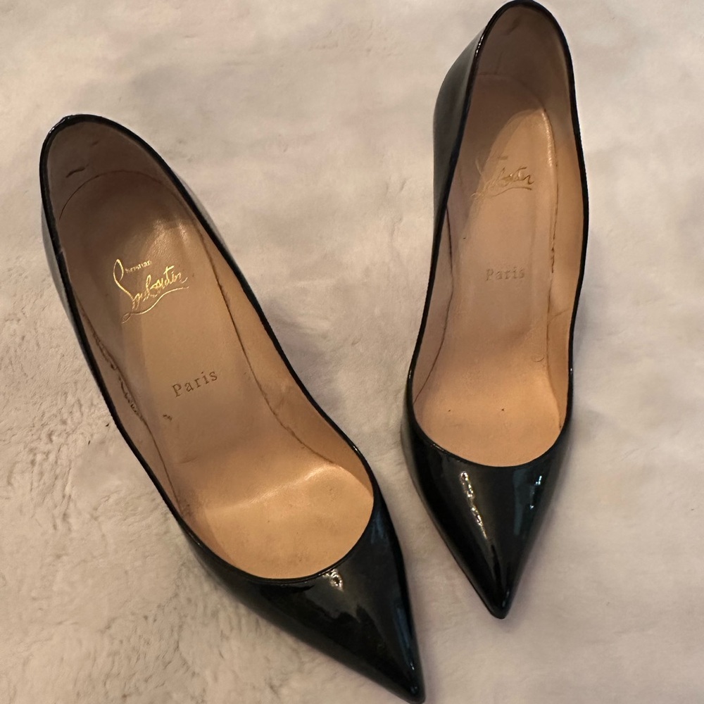 Christian Louboutin Black Patent Leather Heels 40.5